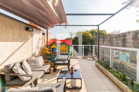 Casa à venda com 190m², 3 quartos e 4 vagasVaranda