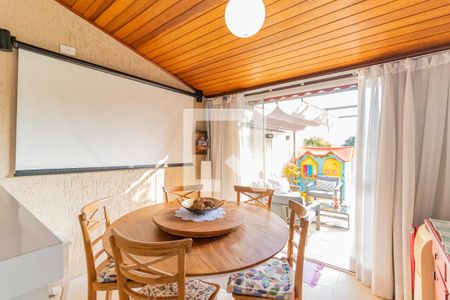 Casa à venda com 190m², 3 quartos e 4 vagasVaranda