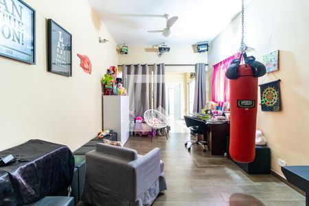 Casa à venda com 190m², 3 quartos e 4 vagasSalão