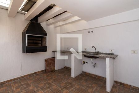 Casa para alugar com 72m², 2 quartos e sem vaga Casa para alugar com 72m², 2 quartos e sem vagaQuintal- churrasqueira