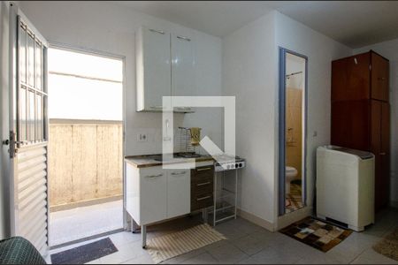Cozinha de apartamento para alugar com 1 quarto, 25m² em Parque Monteiro Soares, São Paulo