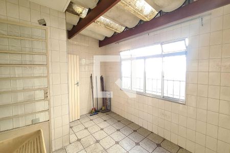 Casa à venda com 90m², 3 quartos e 2 vagasÁrea de Serviço