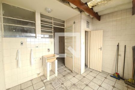 Casa à venda com 90m², 3 quartos e 2 vagasÁrea de Serviço