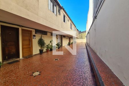 Casa à venda com 90m², 3 quartos e 2 vagasQuintal
