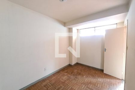 Casa à venda com 90m², 3 quartos e 2 vagasQuarto 3