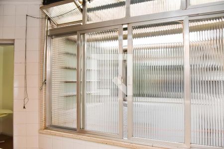 Apartamento à venda com 99m², 3 quartos e 1 vagaÁrea de Serviço