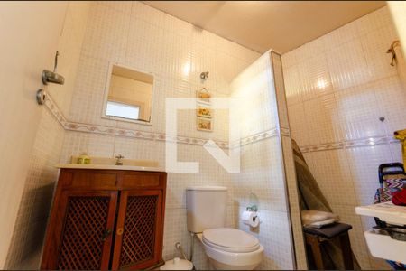 Casa à venda com 194m², 3 quartos e 2 vagasBanheiro 2