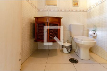 Casa à venda com 194m², 3 quartos e 2 vagasBanheiro 2