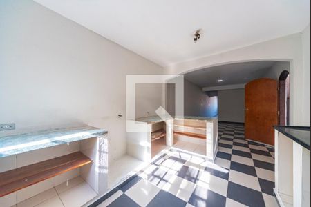 Casa à venda com 250m², 4 quartos e 3 vagasCozinha 