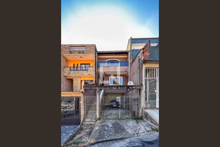 Casa à venda com 250m², 4 quartos e 3 vagasFachada