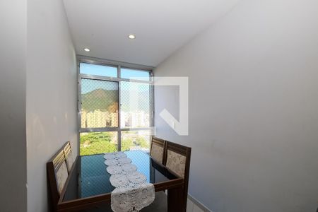 Apartamento à venda com 64m², 2 quartos e sem vagaSala