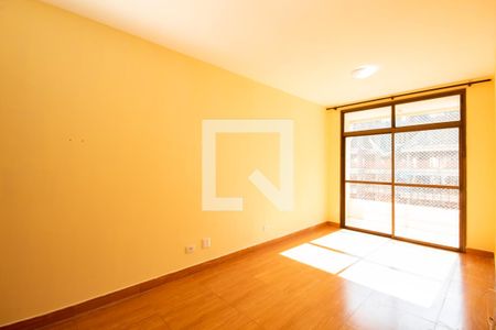 Sala de apartamento para alugar com 3 quartos, 70m² em Vila Osasco, Osasco