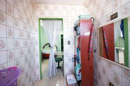 Casa à venda com 160m², 2 quartos e 1 vagaBanheiro Suite 