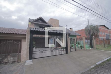 Casa à venda com 344m², 3 quartos e 4 vagasFachada