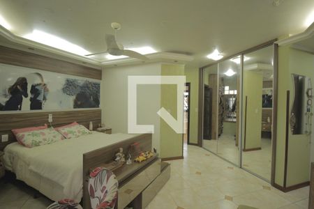 Casa à venda com 344m², 3 quartos e 4 vagasSuíte