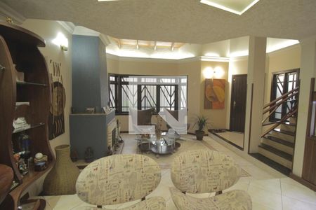 Sala de casa à venda com 3 quartos, 344m² em Fátima, Canoas