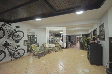 Casa à venda com 344m², 3 quartos e 4 vagasGaragem