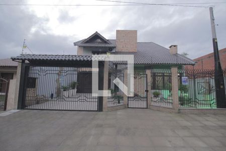 Casa à venda com 344m², 3 quartos e 4 vagasFachada