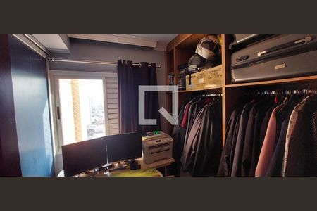 Apartamento à venda com 120m², 3 quartos e 3 vagasQuarto 1 - Closet