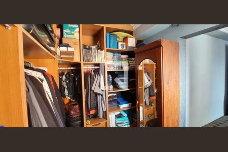 Apartamento à venda com 120m², 3 quartos e 3 vagasQuarto 1 - Closet