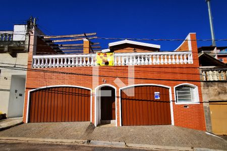 Casa à venda com 210m², 3 quartos e 2 vagasFachada