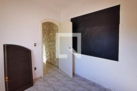 Casa à venda com 210m², 3 quartos e 2 vagasEdícula