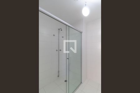 Banheiro  de apartamento à venda com 1 quarto, 37m² em Penha de França, São Paulo