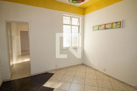 Apartamento à venda com 81m², 3 quartos e sem vagaSala
