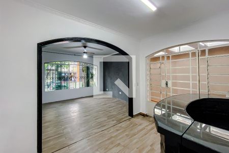 Sala de casa à venda com 3 quartos, 238m² em Vila Regente Feijó, São Paulo