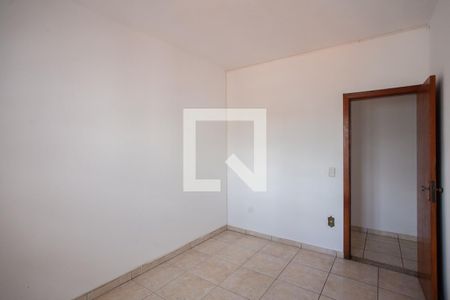 Casa à venda com 380m², 6 quartos e 7 vagasQuarto 2 Casa 2