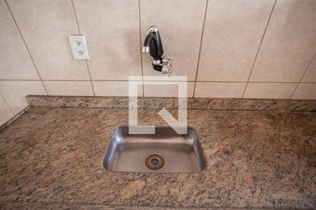 Casa à venda com 380m², 6 quartos e 7 vagasCozinha  e área de serviço Casa 2