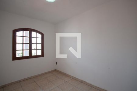 Casa à venda com 380m², 6 quartos e 7 vagasQuarto 2 Casa 2