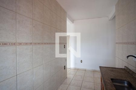 Casa à venda com 380m², 6 quartos e 7 vagasCozinha  e área de serviço Casa 2