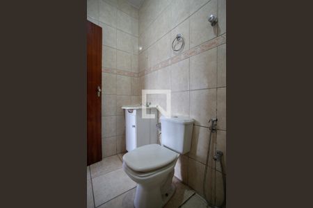 Casa à venda com 380m², 6 quartos e 7 vagasBanheiro da Suíte Casa 2