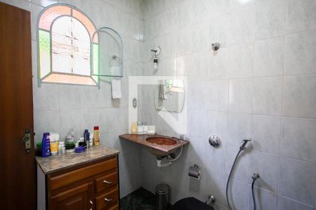 Casa à venda com 380m², 6 quartos e 7 vagasBanheiro Suíte Casa 1