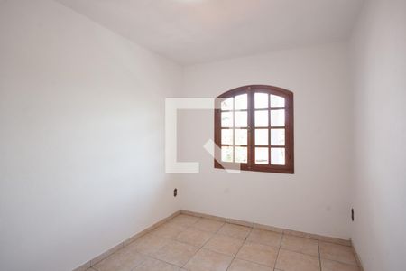 Casa à venda com 380m², 6 quartos e 7 vagasQuarto 2 Casa 2