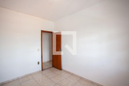 Casa à venda com 380m², 6 quartos e 7 vagasQuarto 2 Casa 2