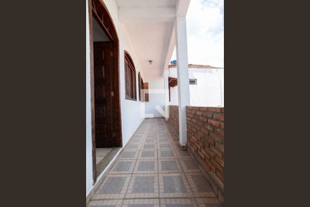 Casa à venda com 380m², 6 quartos e 7 vagasVaranda da Sala  de Estar Casa 2