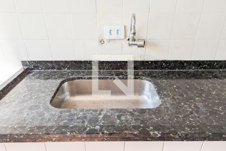 Casa à venda com 82m², 2 quartos e sem vaga Casa à venda com 82m², 2 quartos e sem vagaCozinha