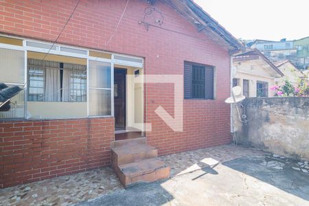 Casa à venda com 100m², 2 quartos e 1 vagaQuintal