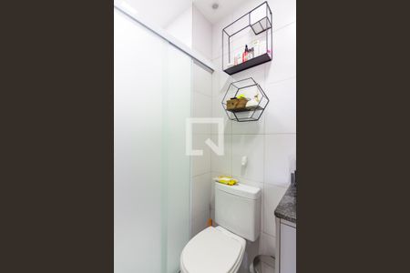 Apartamento à venda com 53m², 2 quartos e 1 vaga Apartamento à venda com 53m², 2 quartos e 1 vagaBanheiro