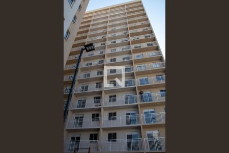 Studio à venda com 29m², 1 quarto e sem vaga Studio à venda com 29m², 1 quarto e sem vagaFachada