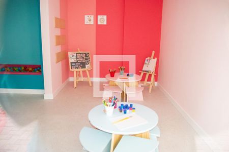 Studio à venda com 29m², 1 quarto e sem vaga Studio à venda com 29m², 1 quarto e sem vagaBrinquedoteca