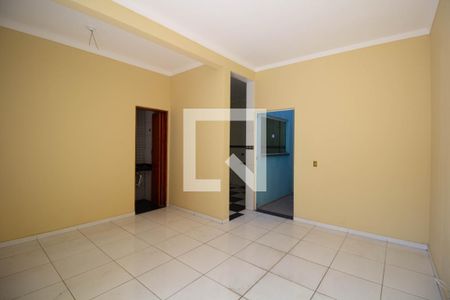 Sala de casa para alugar com 2 quartos, 96m² em Itaquera, São Paulo