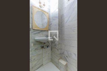 Apartamento para alugar com 38m², 2 quartos e sem vaga Apartamento para alugar com 38m², 2 quartos e sem vagaBanheiro