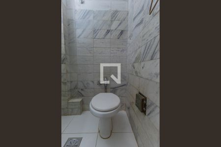 Apartamento para alugar com 38m², 2 quartos e sem vaga Apartamento para alugar com 38m², 2 quartos e sem vagaBanheiro