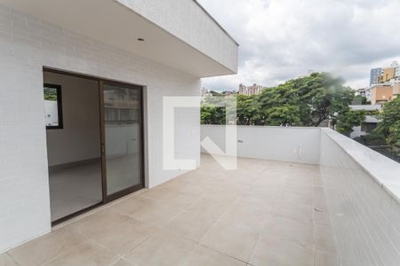 Apartamento à venda com 130m², 2 quartos e 2 vagasCobertura