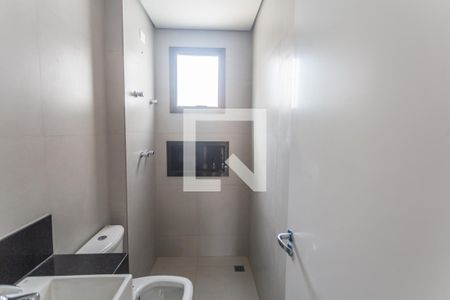 Apartamento à venda com 130m², 2 quartos e 2 vagasBanheiro Social