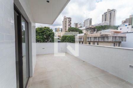 Apartamento à venda com 130m², 2 quartos e 2 vagasCobertura