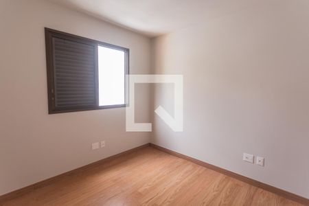 Apartamento à venda com 130m², 2 quartos e 2 vagasQuarto 2